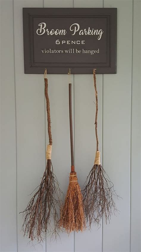 How to create your own personalized witch broom sign